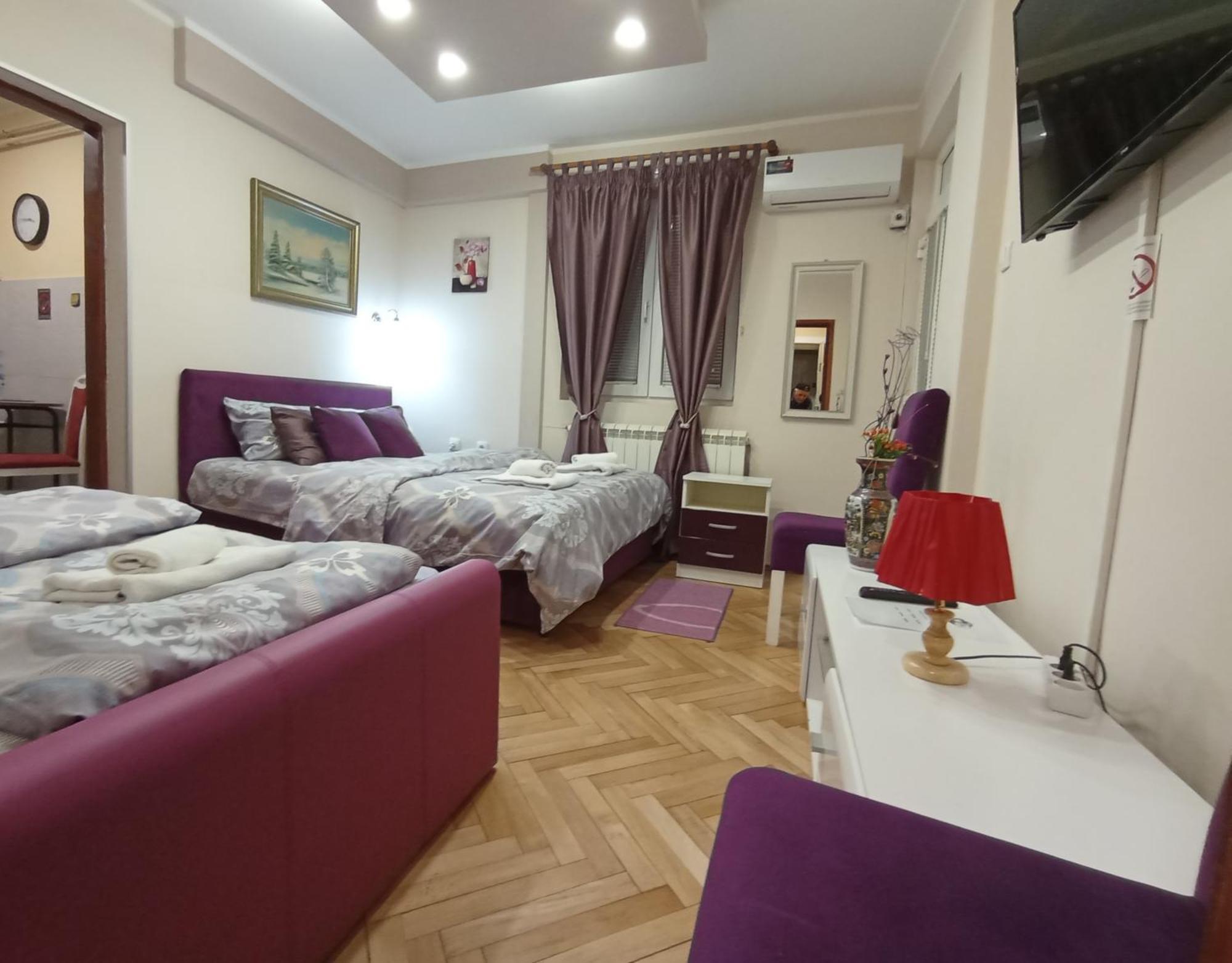 & -mdl Lazic Belgrad