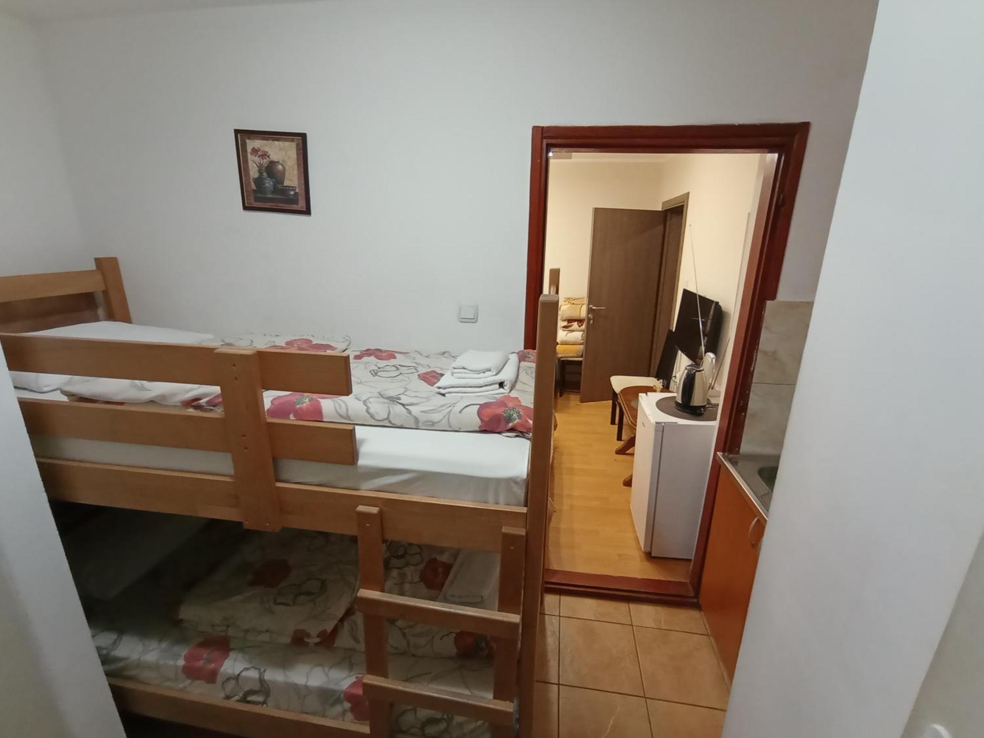 & -mdl Lazic * Belgrad